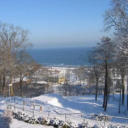 Holiday home Koenigsstuhl Comfortable Goehren (Ruegen)
