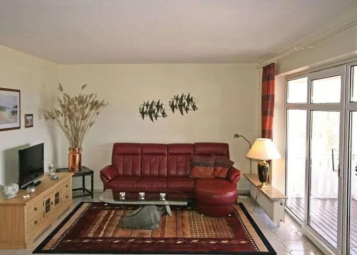 Holiday home Koenigsstuhl Comfortable Goehren (Ruegen)